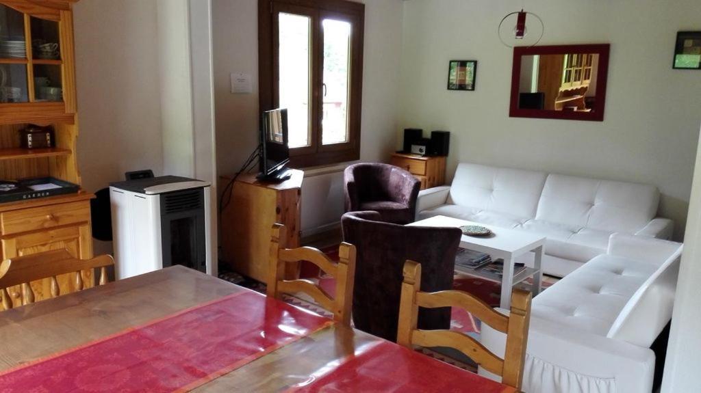 Le Bois Joli Chalet 4 Etoiles Cledicihome Cadre Paisible En Lisiere De Foret Gerardmer Room photo